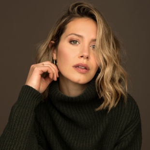 Rencontre avec Monia Chokri et Magalie Lépine-Blondeau : « Le monde irait beaucoup mieux s’il y avait plus d’amour » Rencontre avec Monia Chokri et Magalie Lépine-Blondeau : « Le monde irait beaucoup mieux s’il y avait plus d’amour »