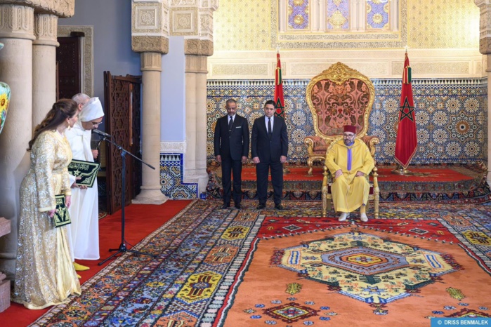 Ambassadeurs : SM le Roi reçoit Samira Sitaïl et Youssef Amrani après leur nomination 