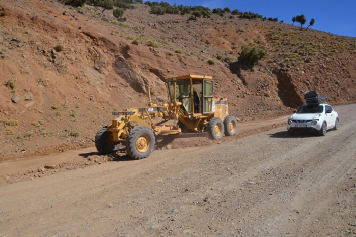 Séisme d'Al Haouz: Mobilisation continue pour la maintenance du réseau routier à Taroudant