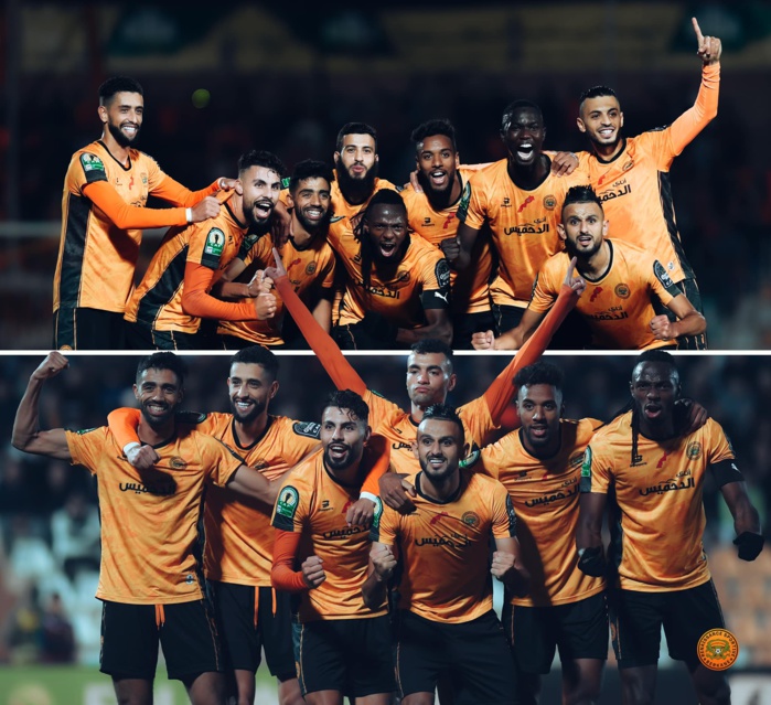 Double but, double illustration de joie! Double but, double illustration de joie!