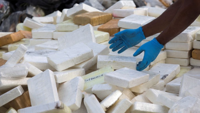 Trafic de drogue : Saisie de 216 kilogrammes de cocaïne à Tanger Med en provenance du Brésil et à destination des Pays-Bas Trafic de drogue : Saisie de 216 kilogrammes de cocaïne à Tanger Med en provenance du Brésil et à destination des Pays-Bas