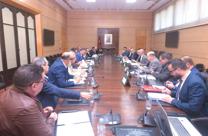 Statut unifié : intégration des "contractuels", durée de travail, missions... le gouvernement et les syndicats parviennent à un compromis Statut unifié : intégration des "contractuels", durée de travail, missions... le gouvernement et les syndicats parviennent à un compromis