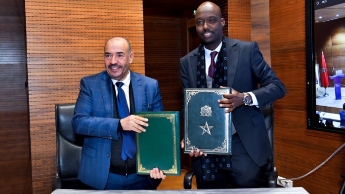 Formation académique: Un programme de soutien à la recherche scientifique en IA Formation académique: Un programme de soutien à la recherche scientifique en IA