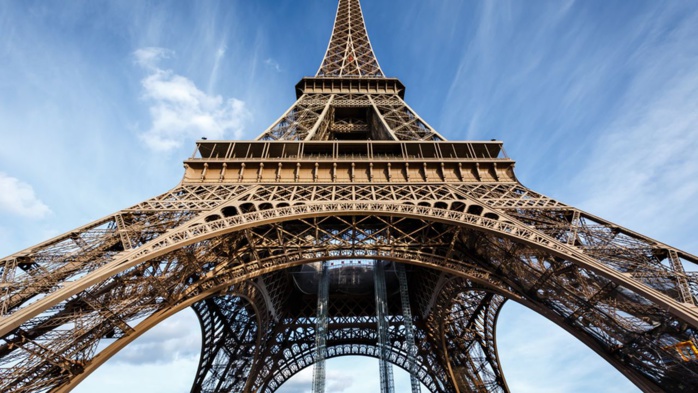 France : la tour Eiffel fermée au public en raison d'une grève France : la tour Eiffel fermée au public en raison d'une grève