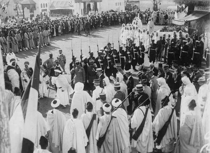 Parution de l'ouvrage "Le Sultan Moulay Youssef et le protectorat français au Maroc" de Mohamed Azzouzi Parution de l'ouvrage "Le Sultan Moulay Youssef et le protectorat français au Maroc" de Mohamed Azzouzi