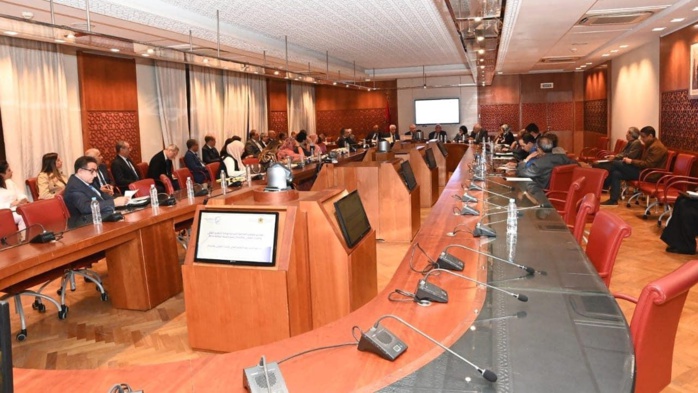 Des parlementaires appellent à renforcer les rôles de la presse nationale dans la diffusion d'une information crédible Des parlementaires appellent à renforcer les rôles de la presse nationale dans la diffusion d'une information crédible