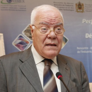 Président de la Fédération Nationale des Industries de Transformation et de Valorisation des Produits de la Pêche (FENIP), Hassan Sentissi El Idrissi nous livre sa vision pour le développement de l’Industrie halieutique. Président de la Fédération Nationale des Industries de Transformation et de Valorisation des Produits de la Pêche (FENIP), Hassan Sentissi El Idrissi nous livre sa vision pour le développement de l’Industrie halieutique.