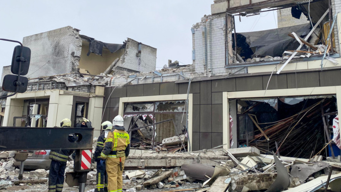 Guerre en Ukraine : Au moins 20 morts dans un bombardement ukrainien Guerre en Ukraine : Au moins 20 morts dans un bombardement ukrainien