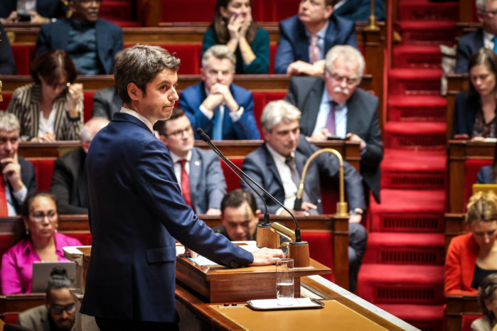 Gabriel Attal face à sa première motion de censure avant le remaniement