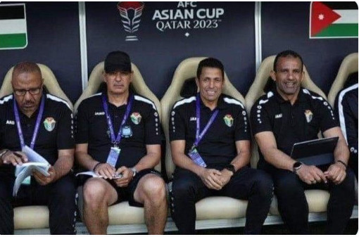 Ammouta et son staff exclusivement marocain ont rendez-vous avec l'histoire du football asiatique. Ils en ont déjà écrit une partie en plaçant la Jordanie en demi-finale Ammouta et son staff exclusivement marocain ont rendez-vous avec l'histoire du football asiatique. Ils en ont déjà écrit une partie en plaçant la Jordanie en demi-finale