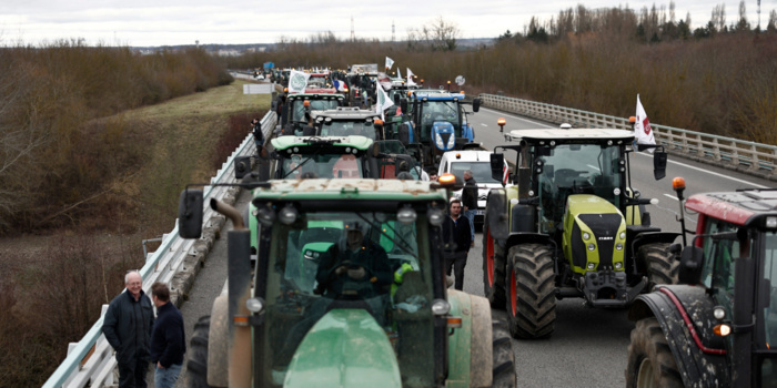 Les agriculteurs espagnols se joignent au mouvement de protestation en Europe Les agriculteurs espagnols se joignent au mouvement de protestation en Europe