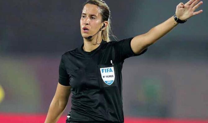 Karboubi sera la première arbitre femme  marocaine à officier lors d'un Mondial !