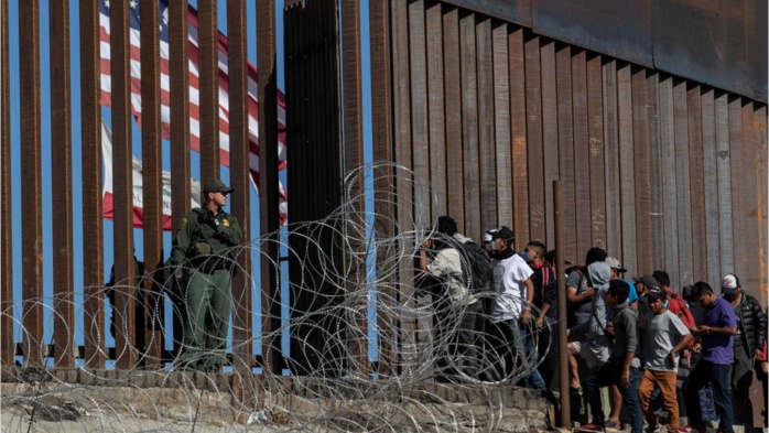 USA: Les passages illégaux de la frontière avec le Mexique chutent après un mois de décembre record