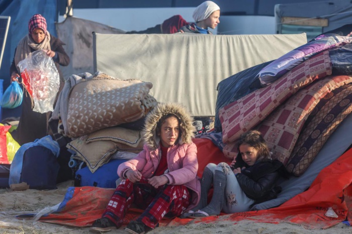 Bombardements israéliens sur la bande de Gaza menacée de famine Bombardements israéliens sur la bande de Gaza menacée de famine