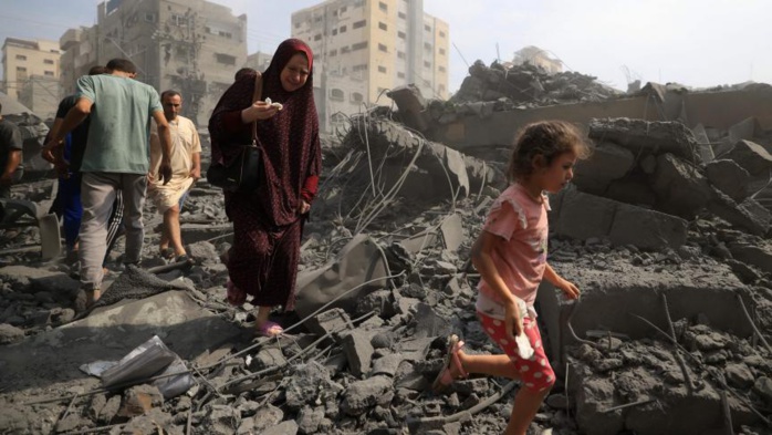 Des avions américains larguent davantage d'aide à Gaza
