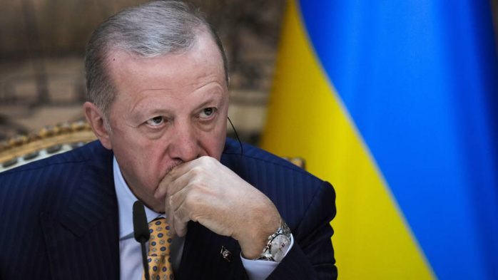 Erdogan : la Turquie se tient fermement derrière les dirigeants du Hamas Erdogan : la Turquie se tient fermement derrière les dirigeants du Hamas