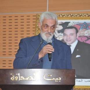 Président de la Coopérative Agricole Adebibe, de l’Association pour le Développement du Rif Central, et vice-président de la coopérative Adrar Nouh, Abdellatif Adebibe répond à nos questions. Président de la Coopérative Agricole Adebibe, de l’Association pour le Développement du Rif Central, et vice-président de la coopérative Adrar Nouh, Abdellatif Adebibe répond à nos questions.