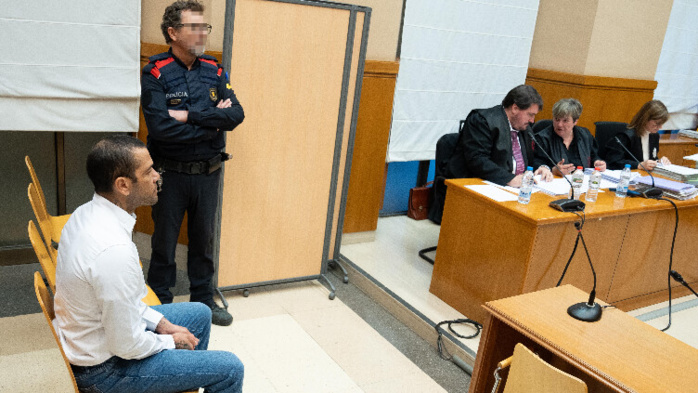 Dani Alves: Il ne s’est pas suicidé ! Dani Alves: Il ne s’est pas suicidé !