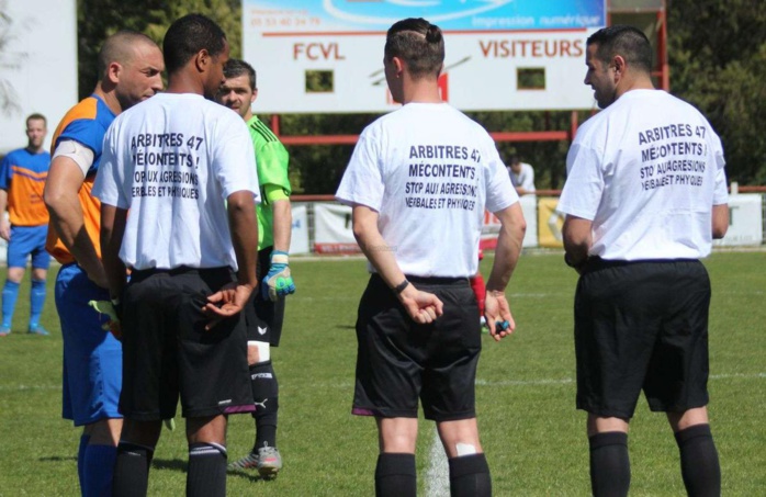 France - Football amateur / Violence : un joueur suspendu 30 ans et des cameras pour équiper les arbitres ! France - Football amateur / Violence : un joueur suspendu 30 ans et des cameras pour équiper les arbitres !