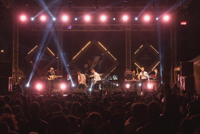 Exploration des frontières musicales entre Londres et Chicago Exploration des frontières musicales entre Londres et Chicago