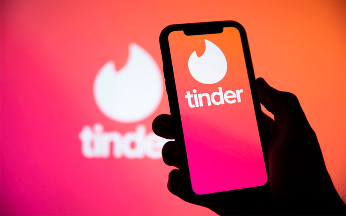 Une peine de 19 ans de réclusion criminelle requise au procès du "violeur de Tinder" Une peine de 19 ans de réclusion criminelle requise au procès du "violeur de Tinder"