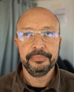 Militant pour la protection de l’environnement et président de l’association Zero Waste Skhirat, Nadir Sinaceur répond à nos questions sur le concept zéro déchet au Maroc. Militant pour la protection de l’environnement et président de l’association Zero Waste Skhirat, Nadir Sinaceur répond à nos questions sur le concept zéro déchet au Maroc.