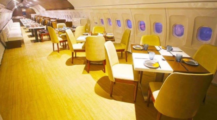 Agadir : Installation des avion-restaurants au parc Dainaland 