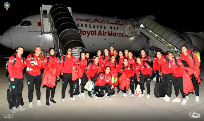 Les Lionnes à leur arrivée à l'aéroport de Lusaka