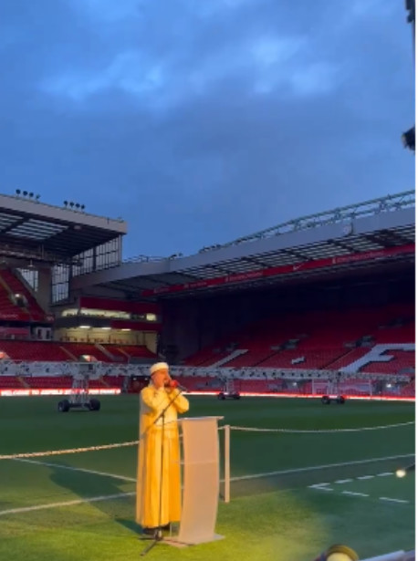 Ramadan / Liverpool FC:  L’appel à la prière à Anfield !