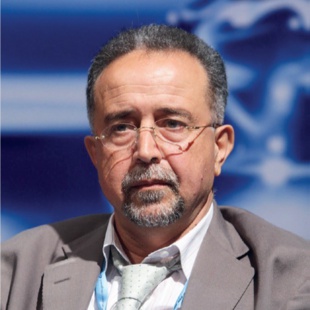 Spécialisé en agriculture durable et en ressources hydriques, Redouane Choukr-Allah répond à nos questions sur la situation de la filière du maraîchage. Spécialisé en agriculture durable et en ressources hydriques, Redouane Choukr-Allah répond à nos questions sur la situation de la filière du maraîchage.