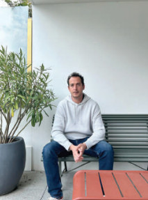 Rétro-Verso : L’immeuble Assayag, là où le bon vieux temps est resté figé Rétro-Verso : L’immeuble Assayag, là où le bon vieux temps est resté figé