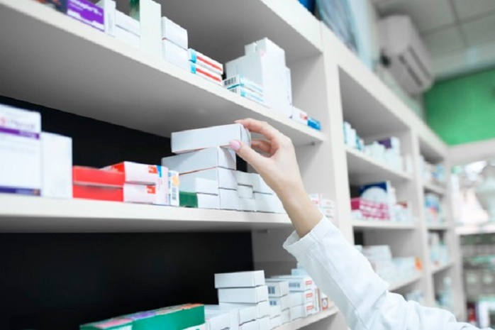 Les pharmaciens réclament une enquête sur la vente et la livraison de médicaments par des hôpitaux privés