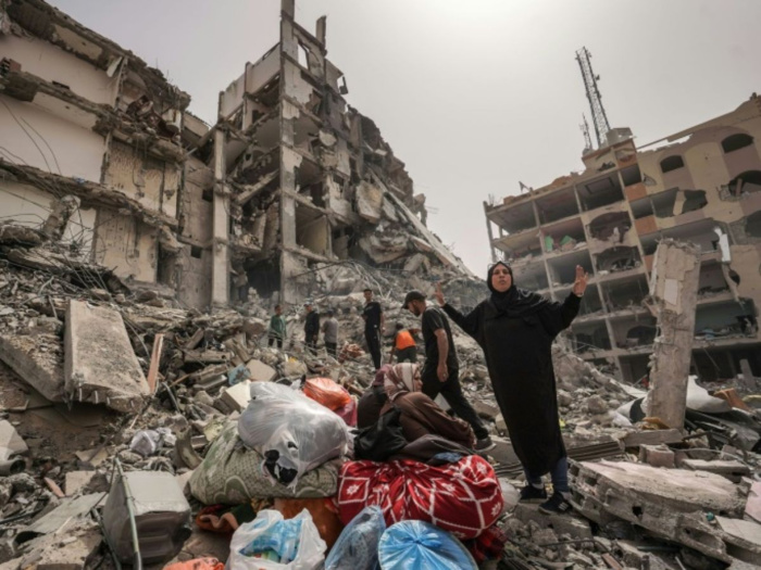 Raids israéliens et combats meurtries à Gaza, près de 450.000 déplacés à Rafah Raids israéliens et combats meurtries à Gaza, près de 450.000 déplacés à Rafah