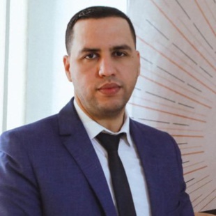 Avocat au Barreau de Rabat, Me Mohammed Tahiri a répondu à nos questions sur le contrôle du contenu diffusé sur les réseaux sociaux. Avocat au Barreau de Rabat, Me Mohammed Tahiri a répondu à nos questions sur le contrôle du contenu diffusé sur les réseaux sociaux.