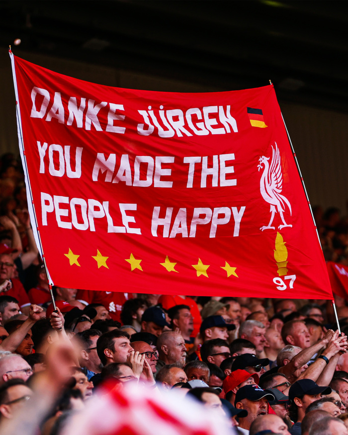 Liverpool :  Hommage très émouvant rendu à Klopp ! Liverpool :  Hommage très émouvant rendu à Klopp !