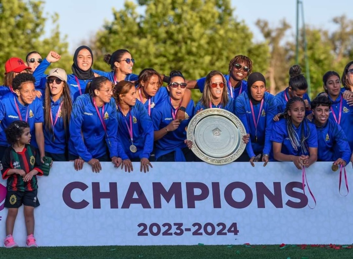 Championnat national de football féminin D1: L’AS FAR reçoit son Trophée de Championne 2024 Championnat national de football féminin D1: L’AS FAR reçoit son Trophée de Championne 2024