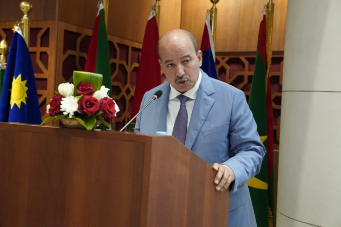 Enaam Mayara représente Sa Majesté le Roi à la cérémonie officielle d'investiture du président de l'Union des Comores Enaam Mayara représente Sa Majesté le Roi à la cérémonie officielle d'investiture du président de l'Union des Comores