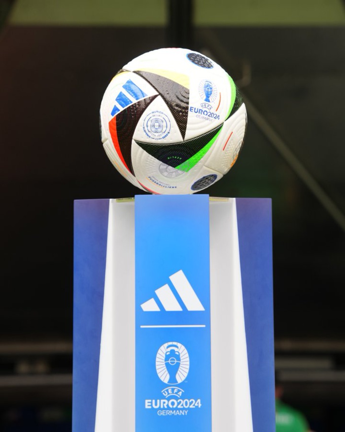 Euro 2024 / La Serbie égalise dans les ultimes secondes du temps additionnel face à la Slovénie Euro 2024 / La Serbie égalise dans les ultimes secondes du temps additionnel face à la Slovénie