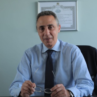 Jaâfar Heikel, professeur de médecine et docteur en économie de la santé, nous apporte un éclairage sur l’impact de la réforme du système de formation médicale sur la perception du diplôme de docteur en médecine. Jaâfar Heikel, professeur de médecine et docteur en économie de la santé, nous apporte un éclairage sur l’impact de la réforme du système de formation médicale sur la perception du diplôme de docteur en médecine.
