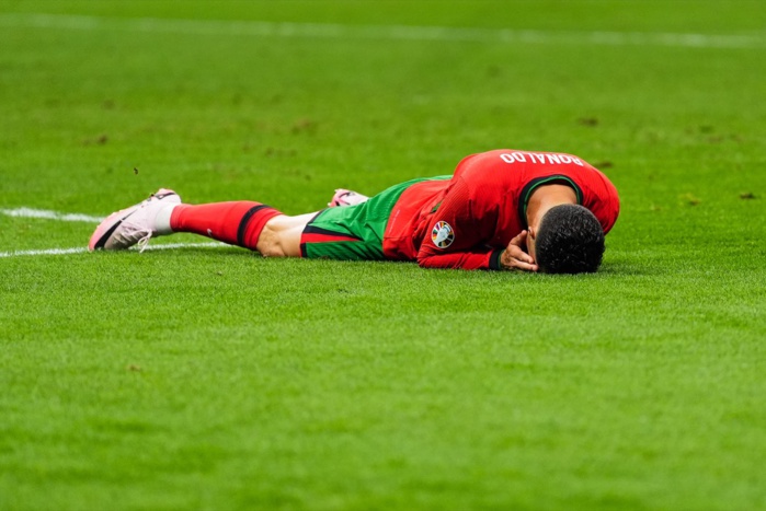 Ronaldo frustré par son penalty manqué, mais se réjouit de la qualification du Portugal Ronaldo frustré par son penalty manqué, mais se réjouit de la qualification du Portugal