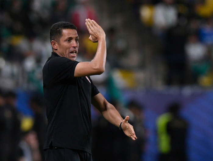 Football: Ammouta sur le banc de l'AS FAR Football: Ammouta sur le banc de l'AS FAR