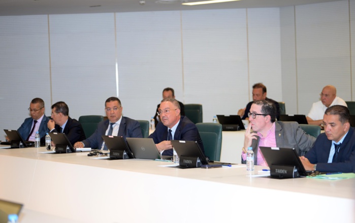 Présentation de la stratégie de développement du football par Fouzi Lekjaâ Présentation de la stratégie de développement du football par Fouzi Lekjaâ