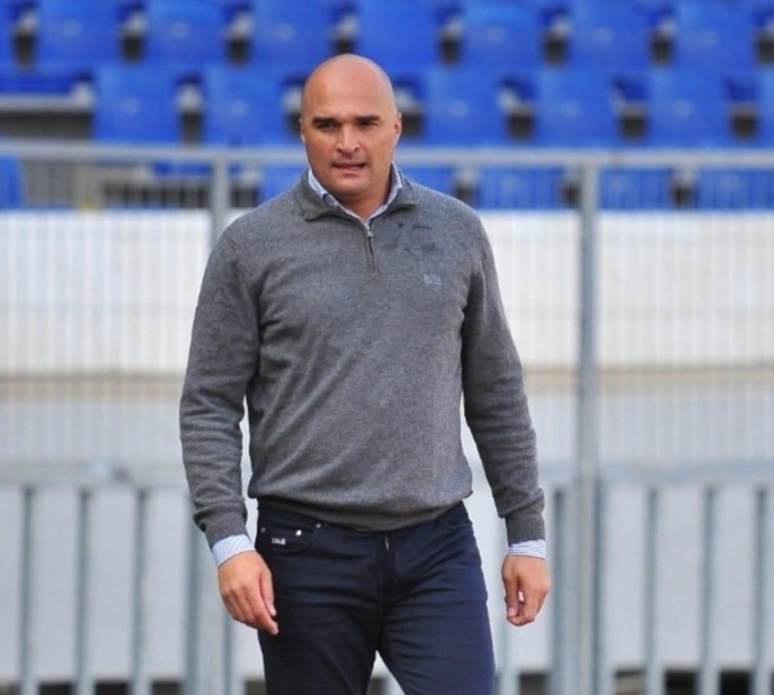 Football: Réda Hakam entraîneur du Kawkab pour deux ans Football: Réda Hakam entraîneur du Kawkab pour deux ans