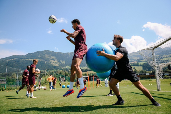 Transfert : Naïf Aguerd courtisé par l'Atlético ? Transfert : Naïf Aguerd courtisé par l'Atlético ?