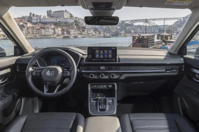 Honda CR-V 6ème génération, nouveau look et taille généreuse Honda CR-V 6ème génération, nouveau look et taille généreuse