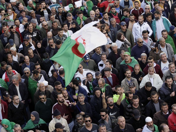 A la veille de l’ouverture de la campagne, Le pouvoir agite le spectre de la guerre civile A la veille de l’ouverture de la campagne, Le pouvoir agite le spectre de la guerre civile