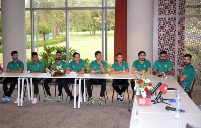 CDM Futsal 2024 : M. Fouzi Lekjaâ reçoit les composantes la Sélection Marocaine CDM Futsal 2024 : M. Fouzi Lekjaâ reçoit les composantes la Sélection Marocaine