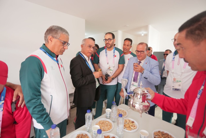 JP-Paris 2024 : Le ministre en visite de l’équipe nationale au Village Paralympique JP-Paris 2024 : Le ministre en visite de l’équipe nationale au Village Paralympique