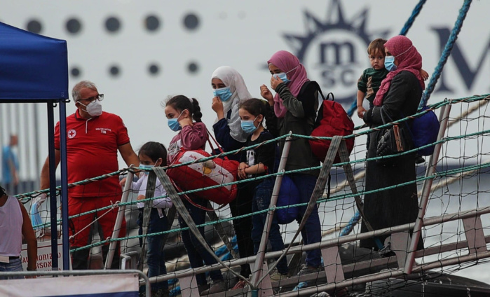 Le Royaume-Uni promet d'augmenter le renvoi de migrants dans leur pays d'origine Le Royaume-Uni promet d'augmenter le renvoi de migrants dans leur pays d'origine