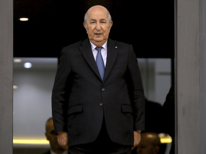 Abdelmajid Tebboune réélu à la tête de l'Algérie avec un score soviétique (94,65 % des suffrages) Abdelmajid Tebboune réélu à la tête de l'Algérie avec un score soviétique (94,65 % des suffrages)